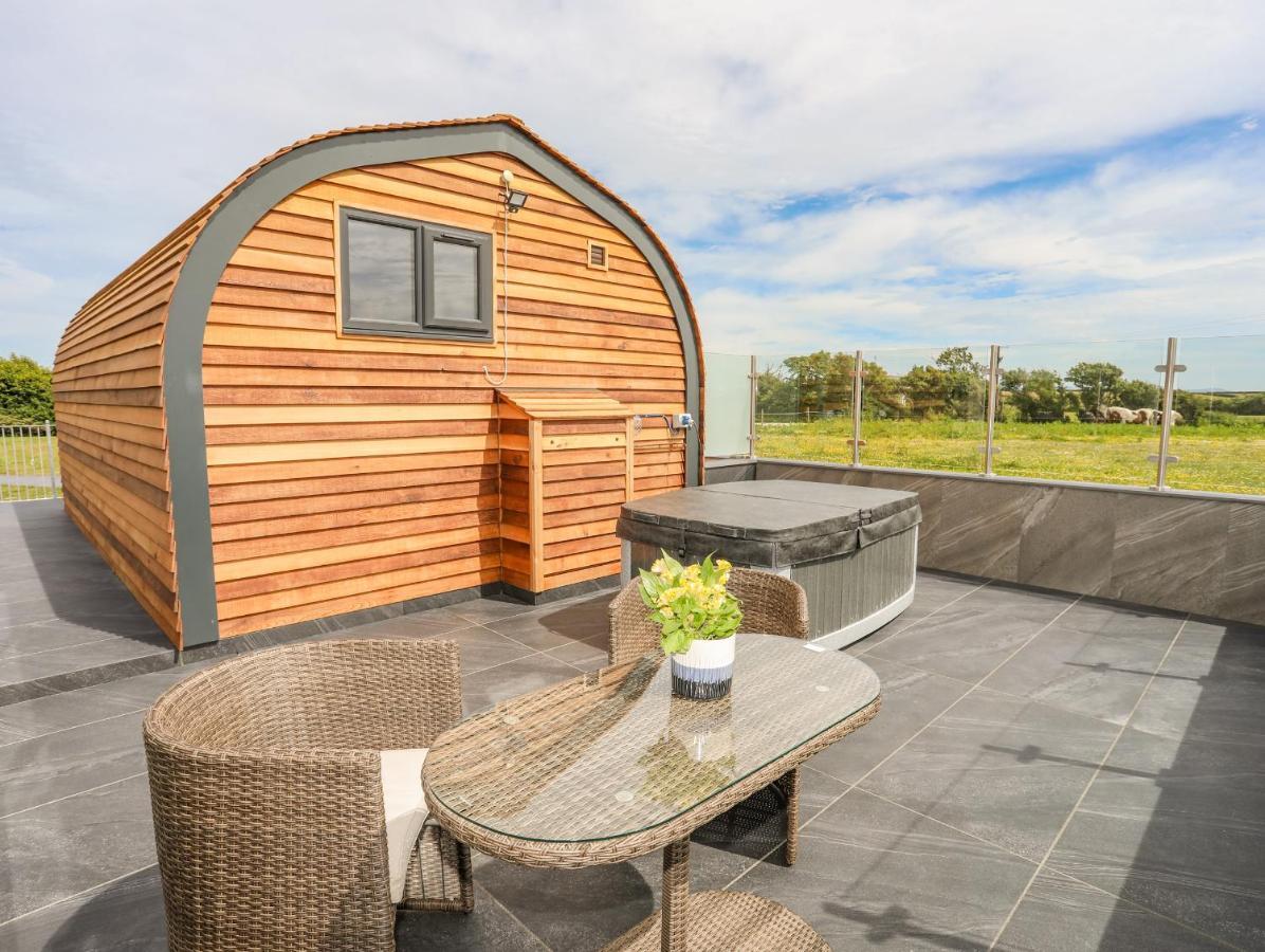 Caban Cariad Holyhead Esterno foto